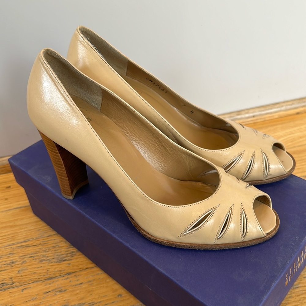 Stuart Weitzman Slice, Dune Calf, Size 7N